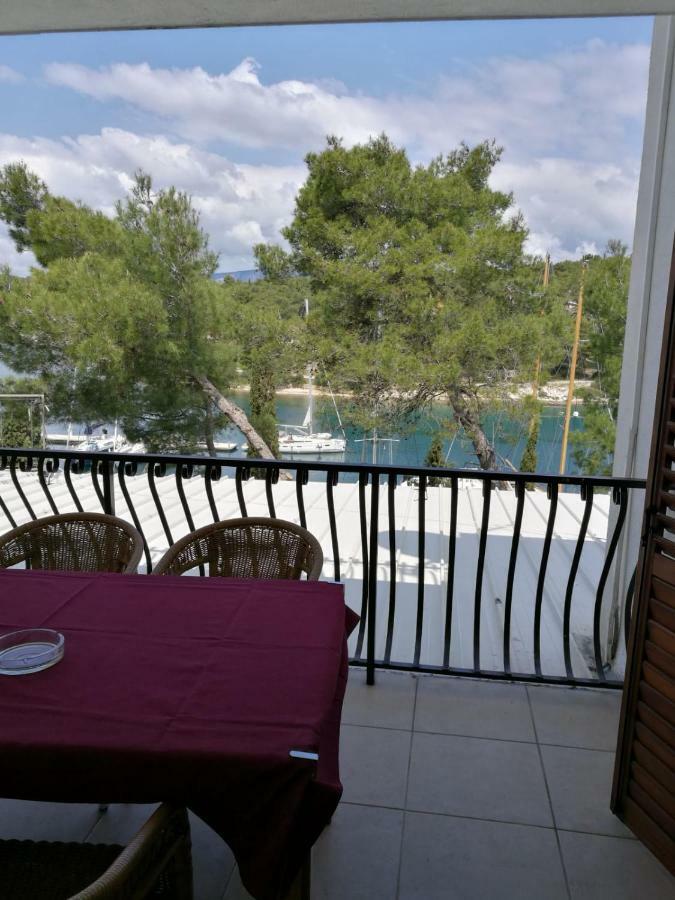 Ivanka Apartments Vrboska Eksteriør bilde